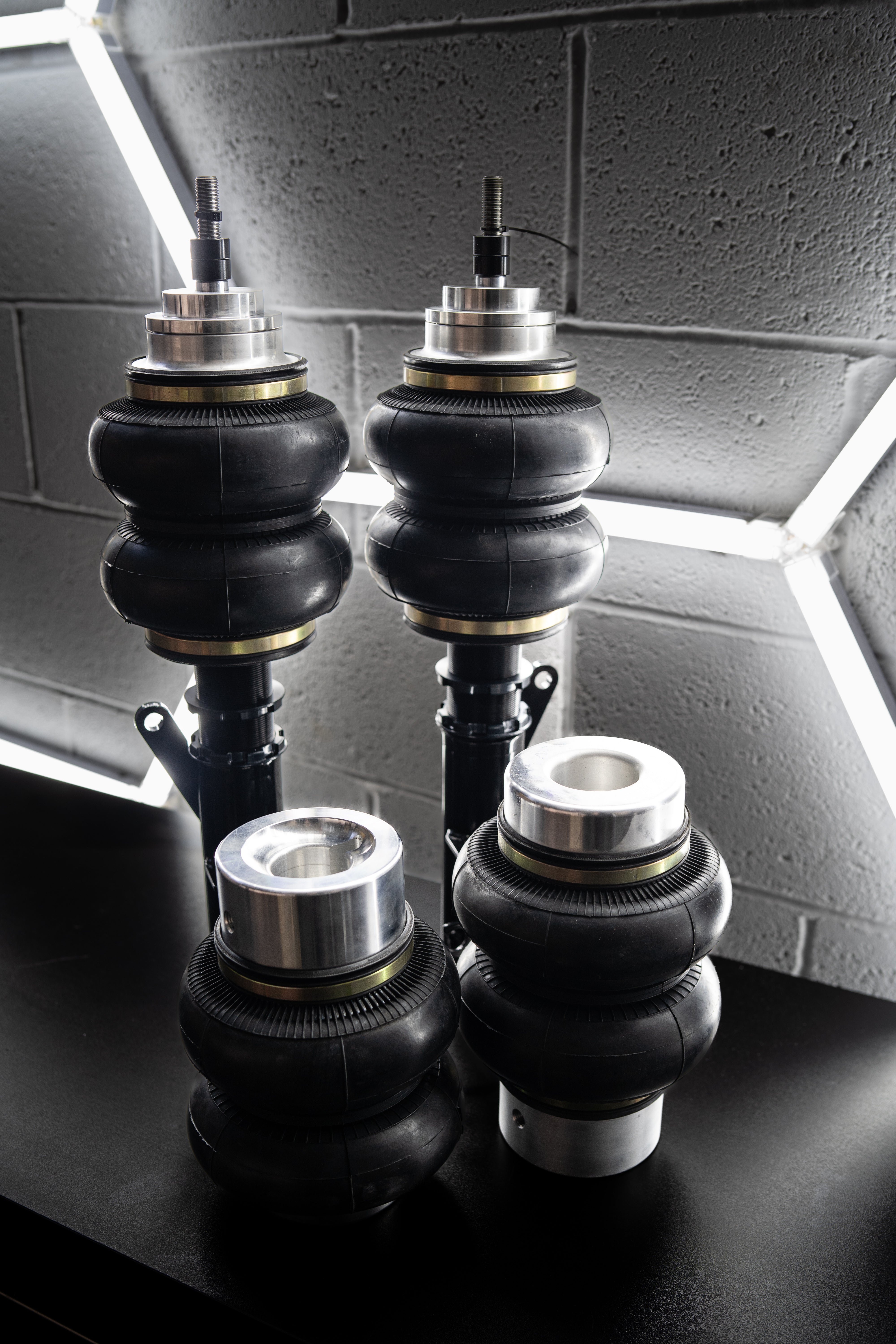 VOLKSWAGEN TRANSPORTER T6 NHAIR STRUTS