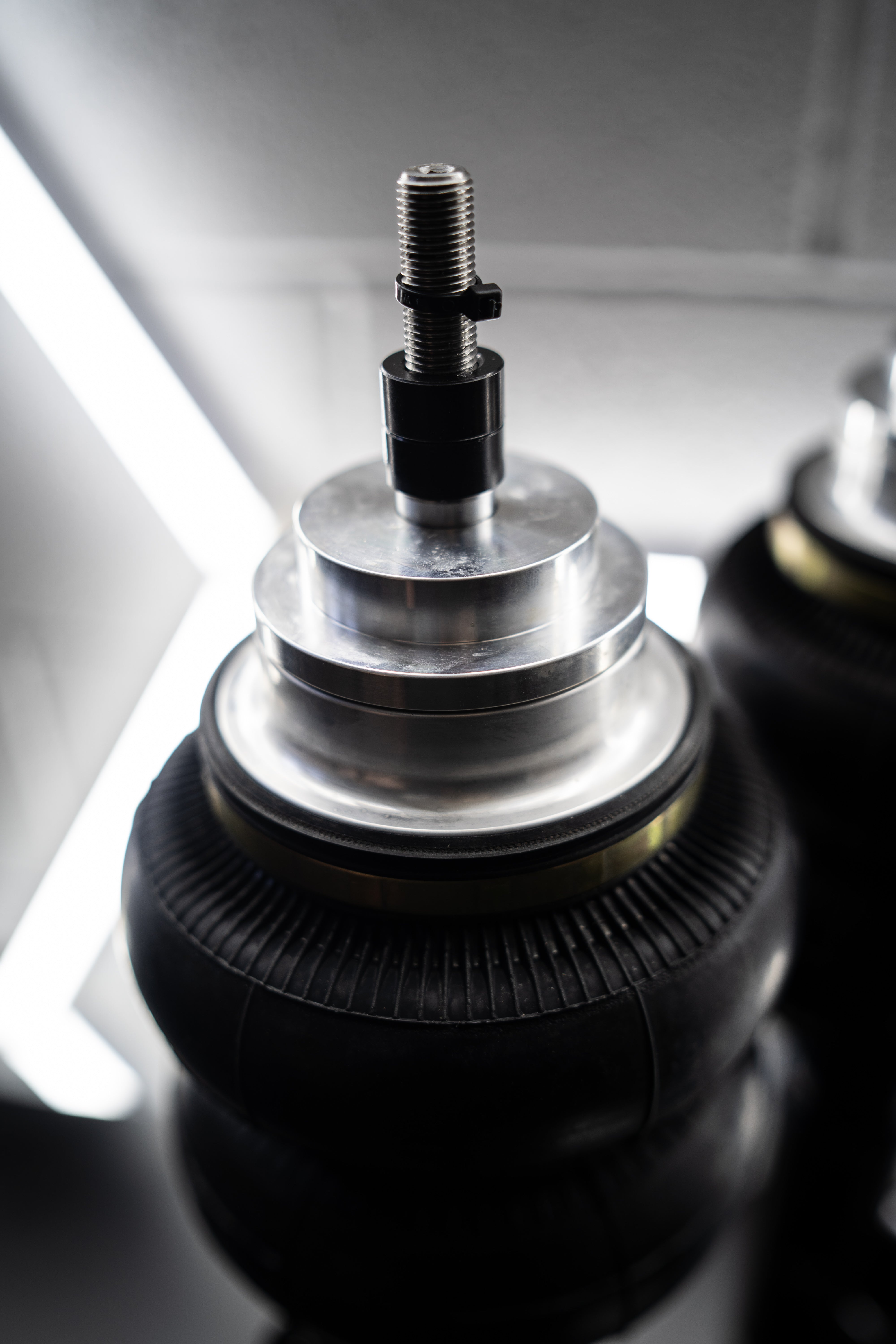 VOLKSWAGEN TRANSPORTER T6 NHAIR STRUTS