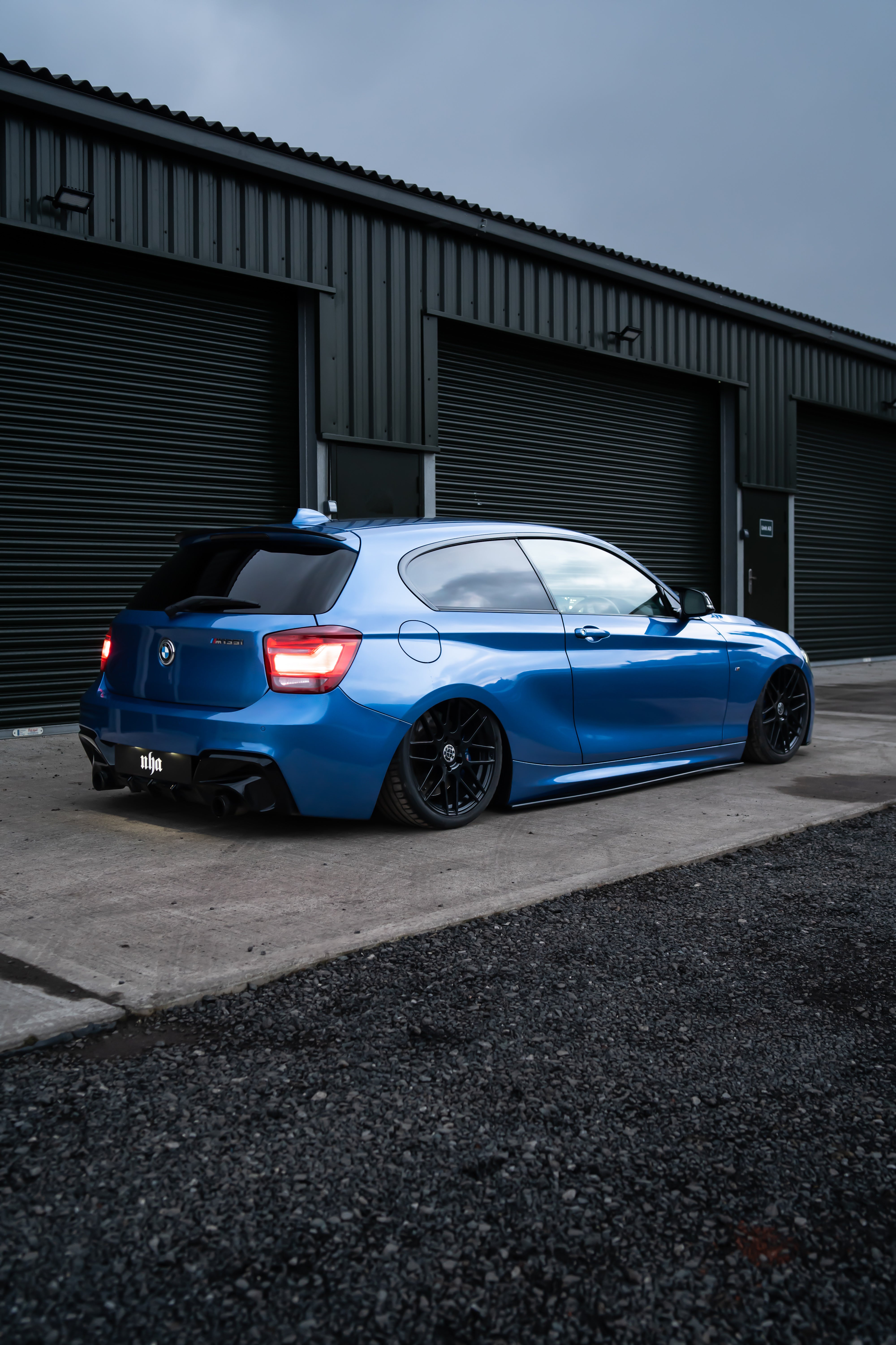 BMW F20 NHAIR STRUTS