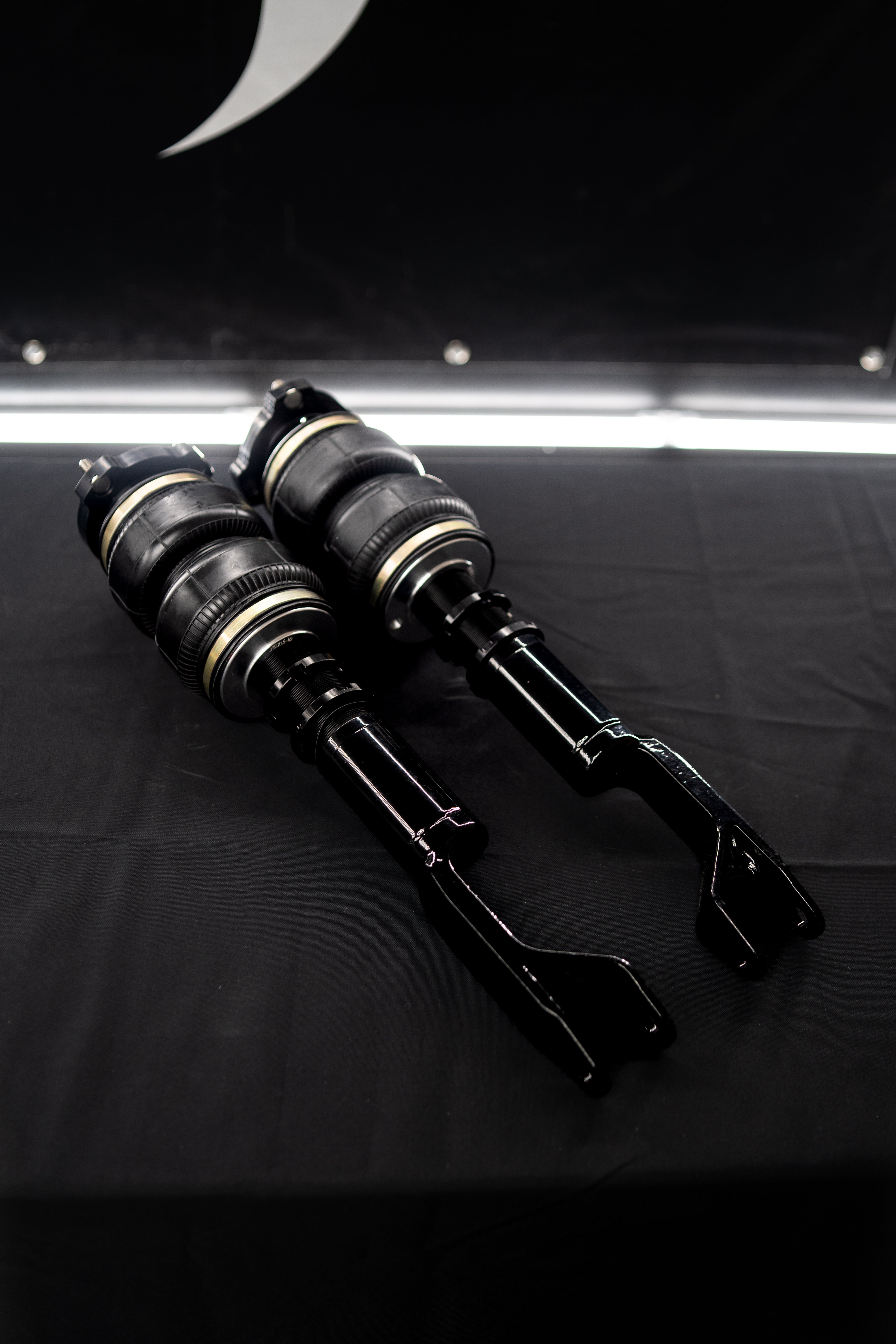 MERCEDES C43 NHAIR STRUTS
