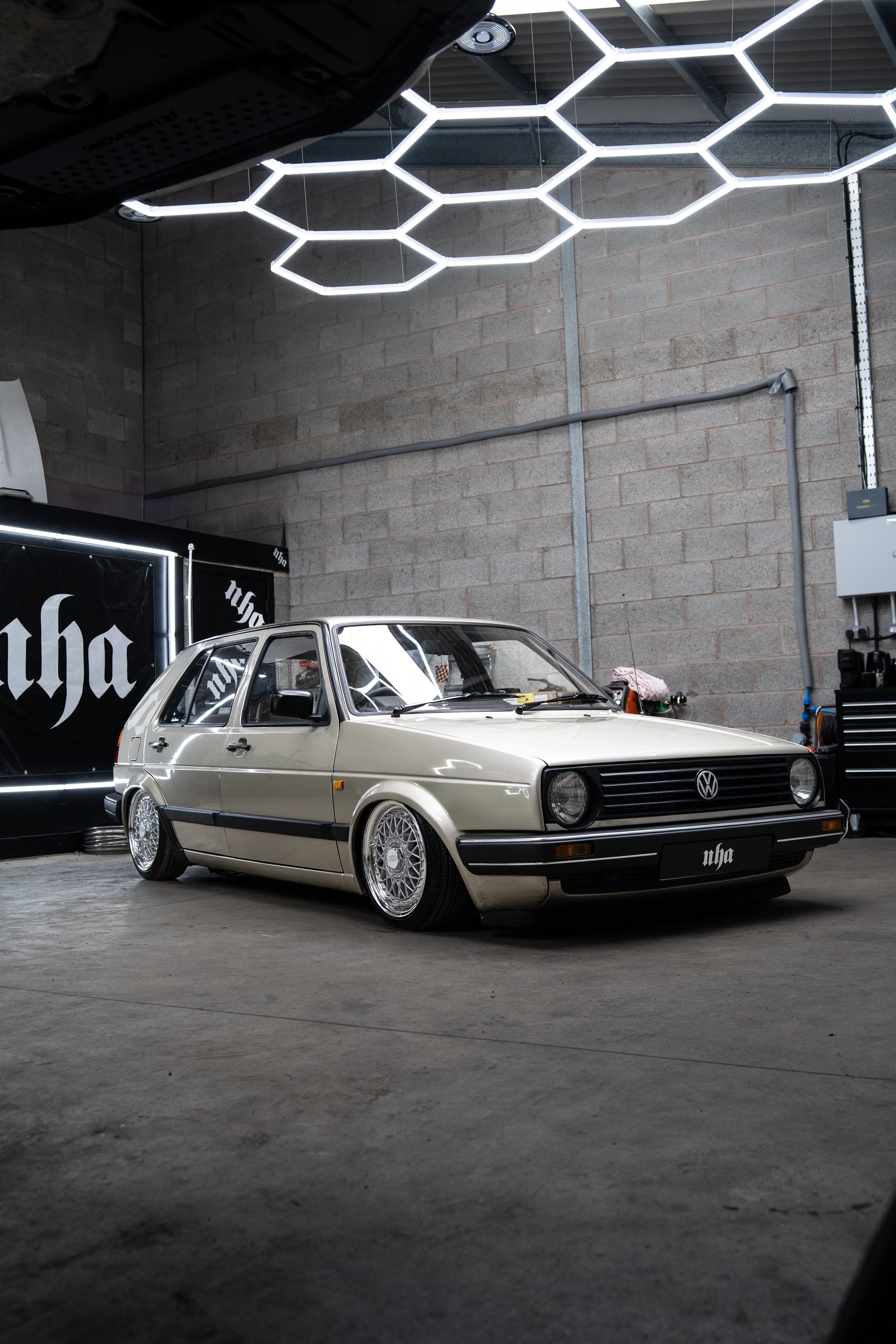 VOLKSWAGEN GOLF MK2 NHAIR STRUTS
