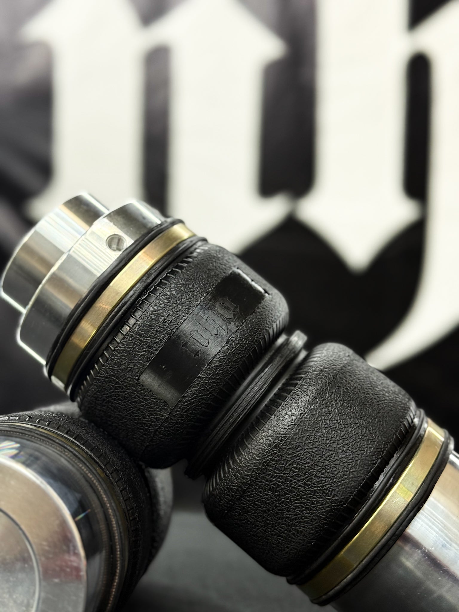 MERCEDES BENZ CCLASS NHAIR STRUTS