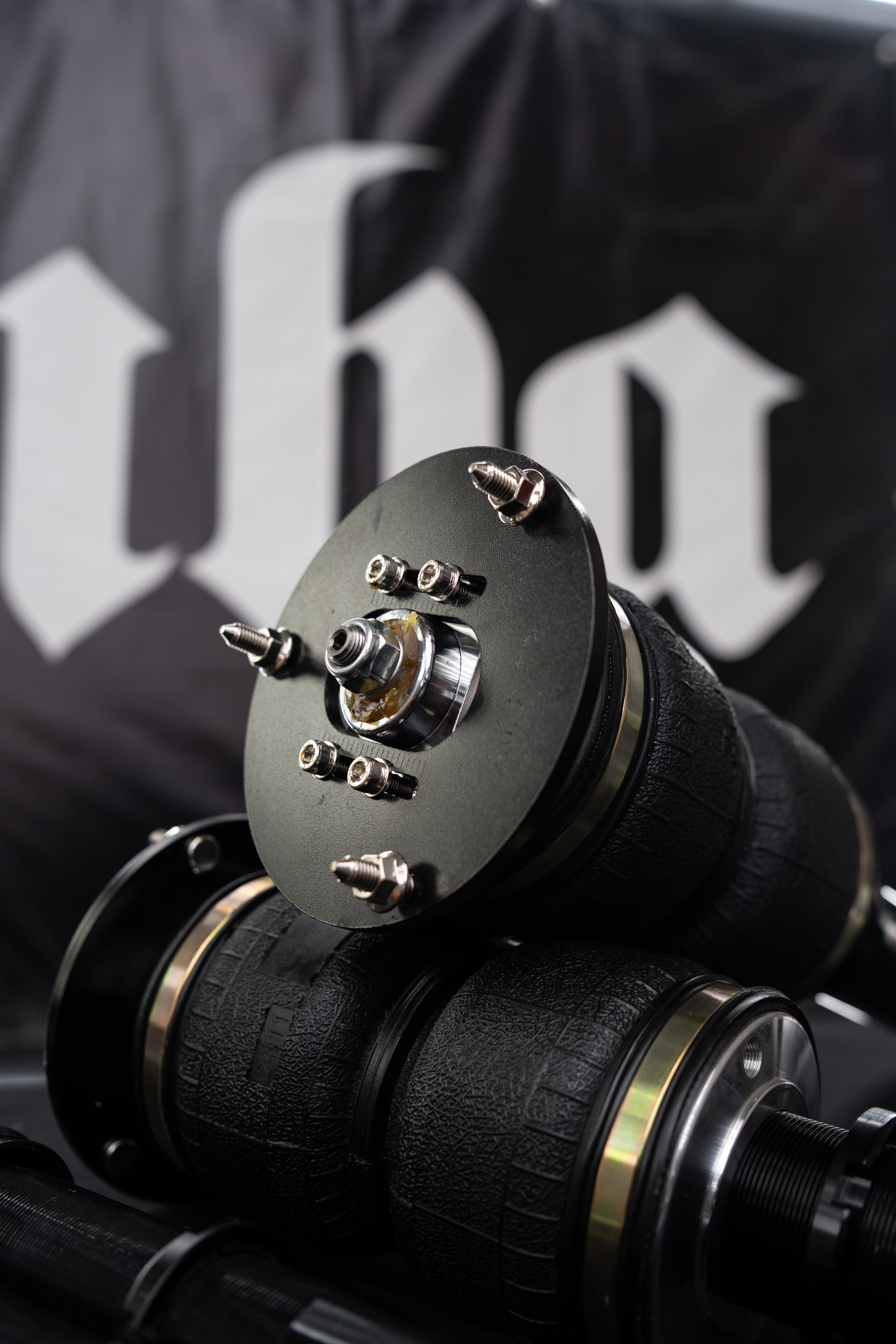 A4 AVANT B9 NHAIR STRUTS