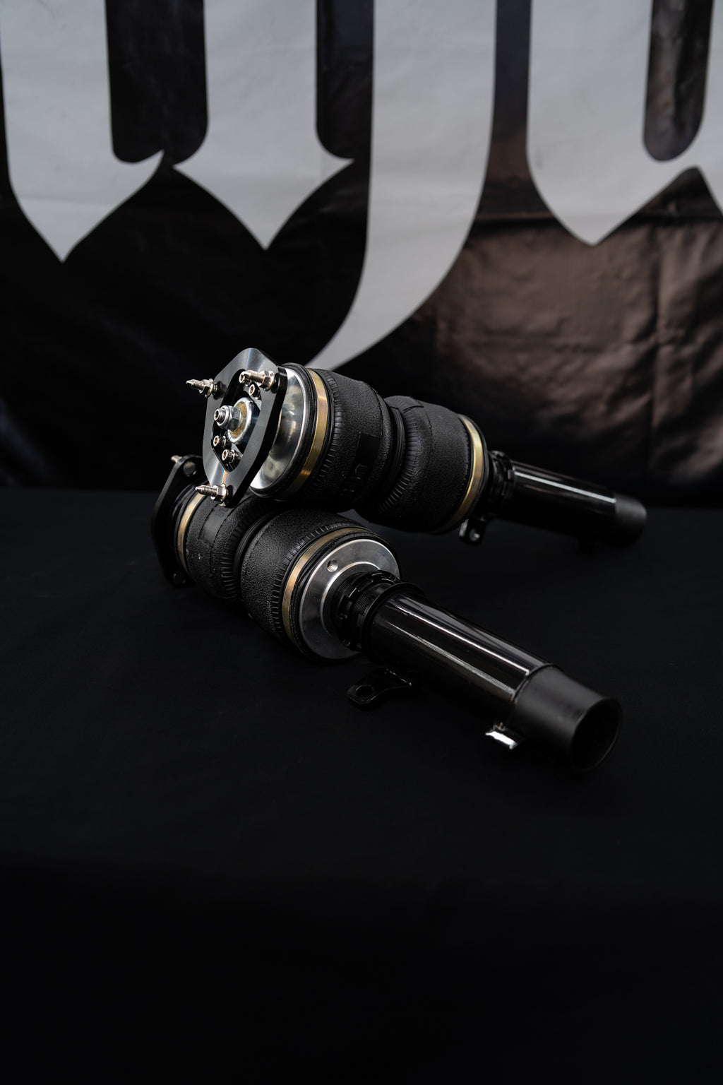VOLKSWAGEN GOLF MK6 / MK7 / MK8 NHAIR STRUTS