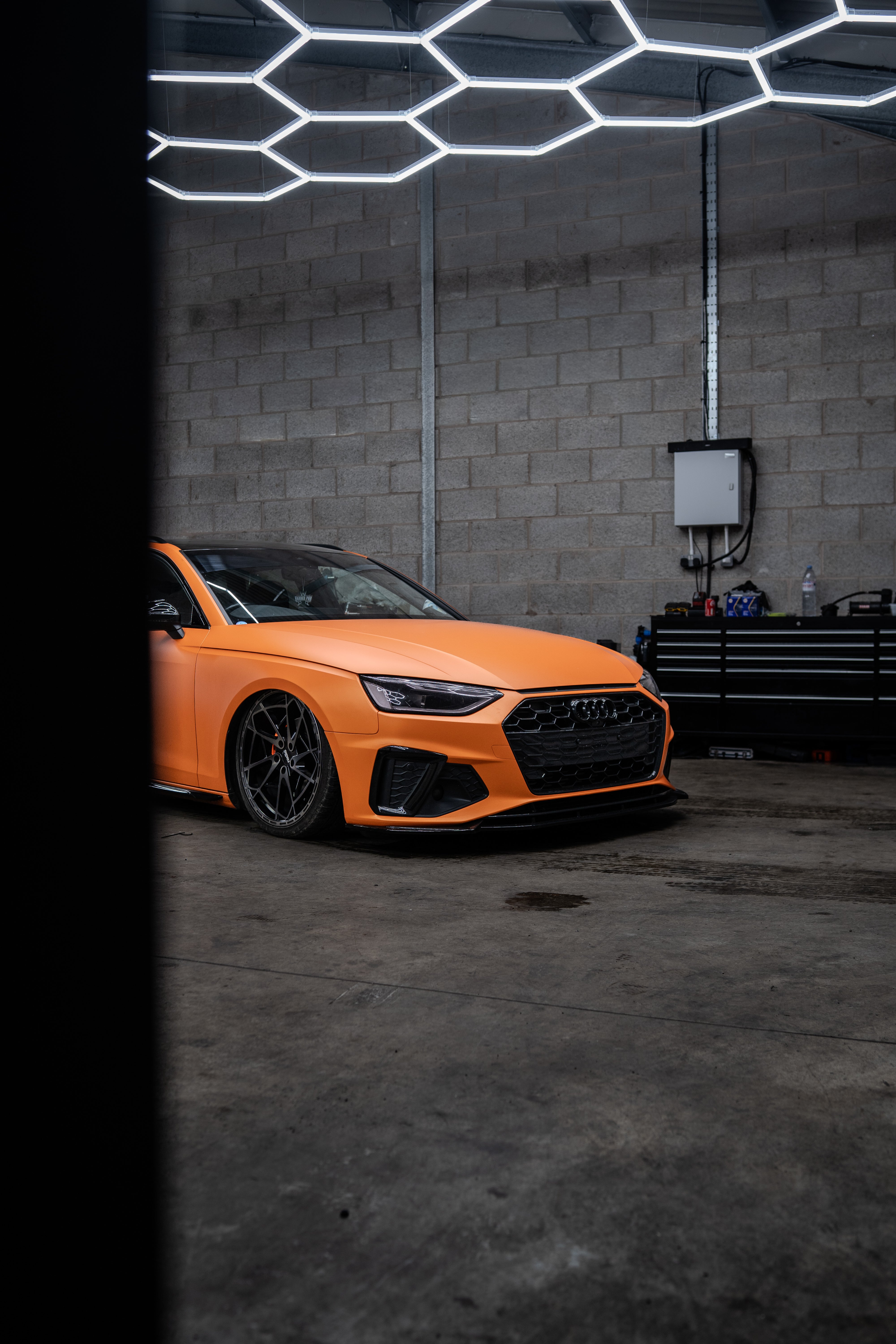 A4 AVANT B9 NHAIR STRUTS