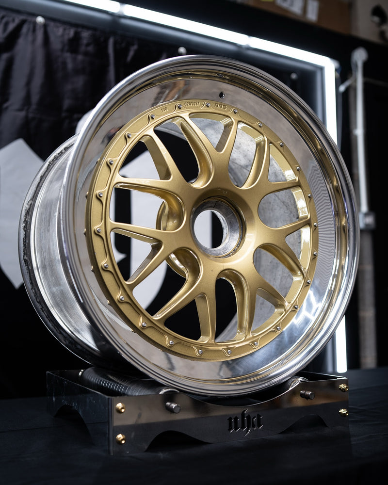 split wheel refurbishment showcasing polished lip and gold spokes