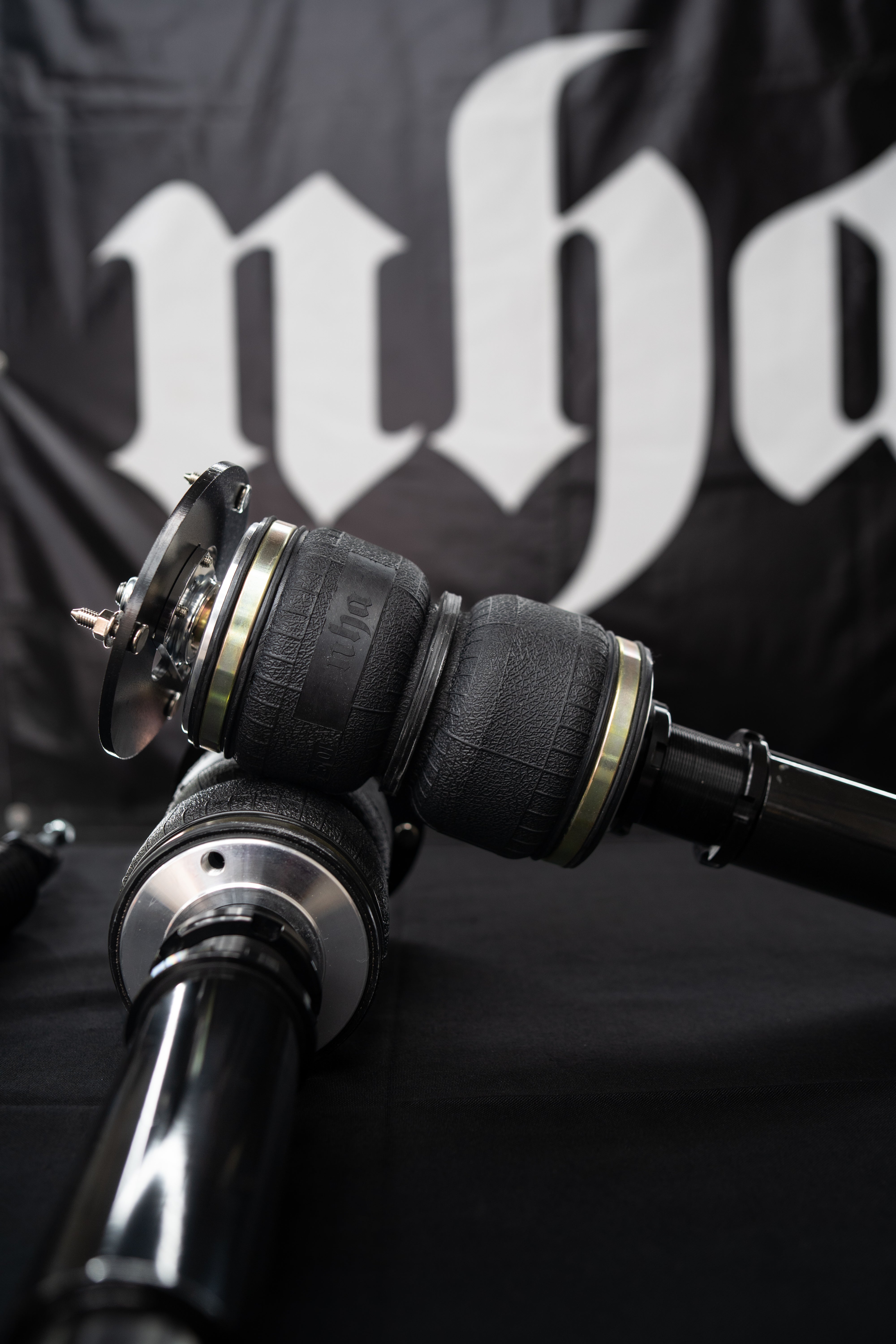 A4 AVANT B9 NHAIR STRUTS