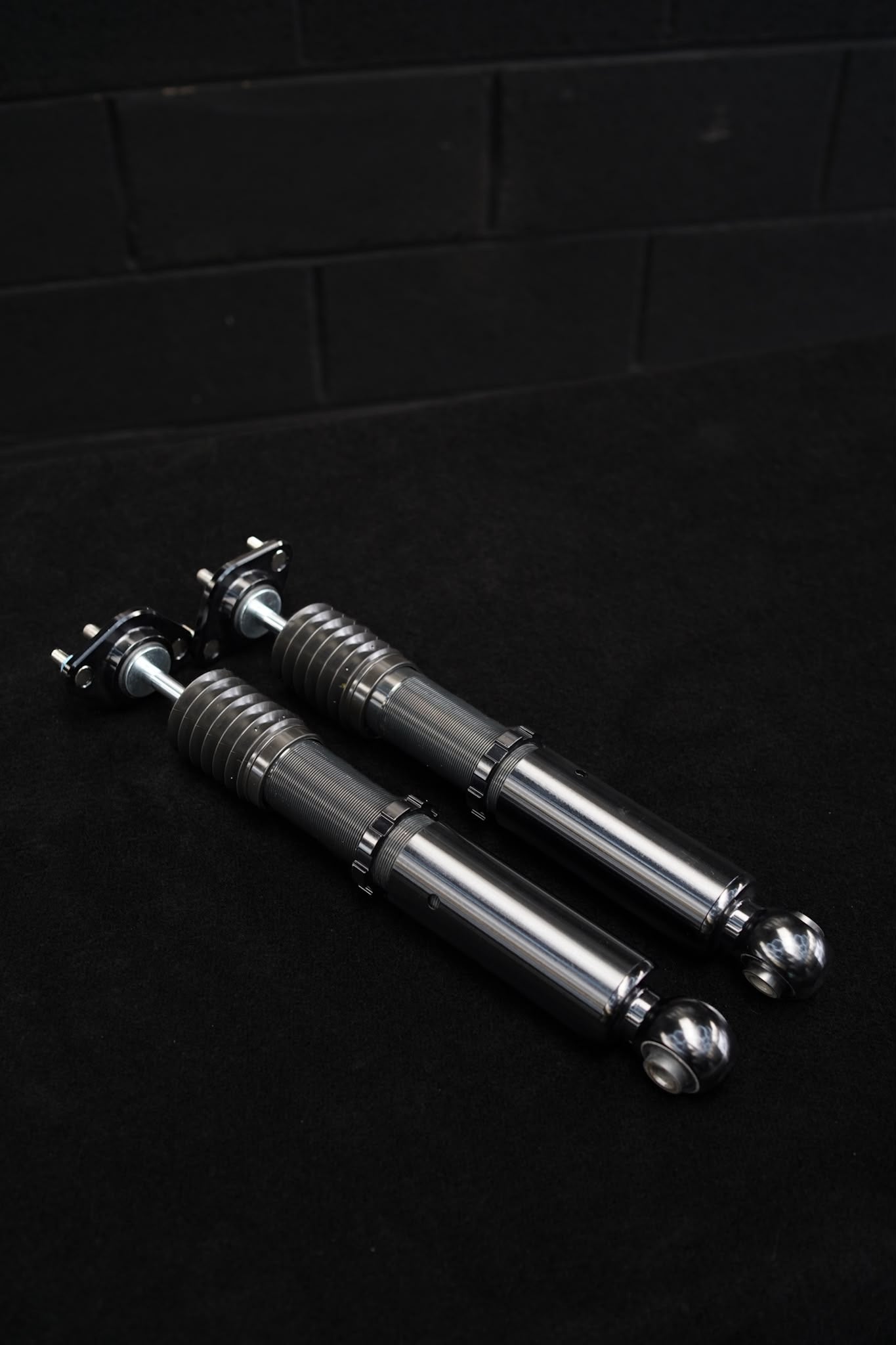 BMW E30 NHAIR STRUTS