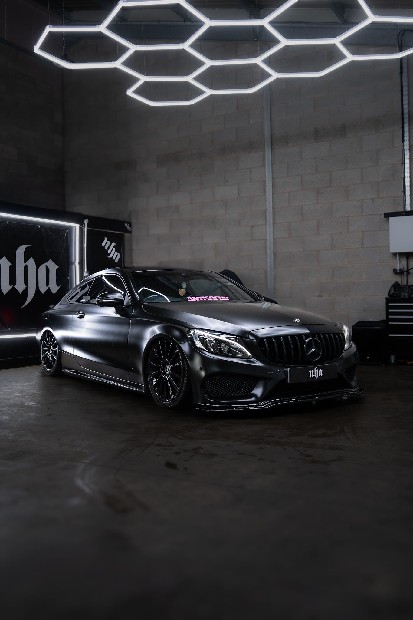 MERCEDES BENZ CCLASS NHAIR STRUTS