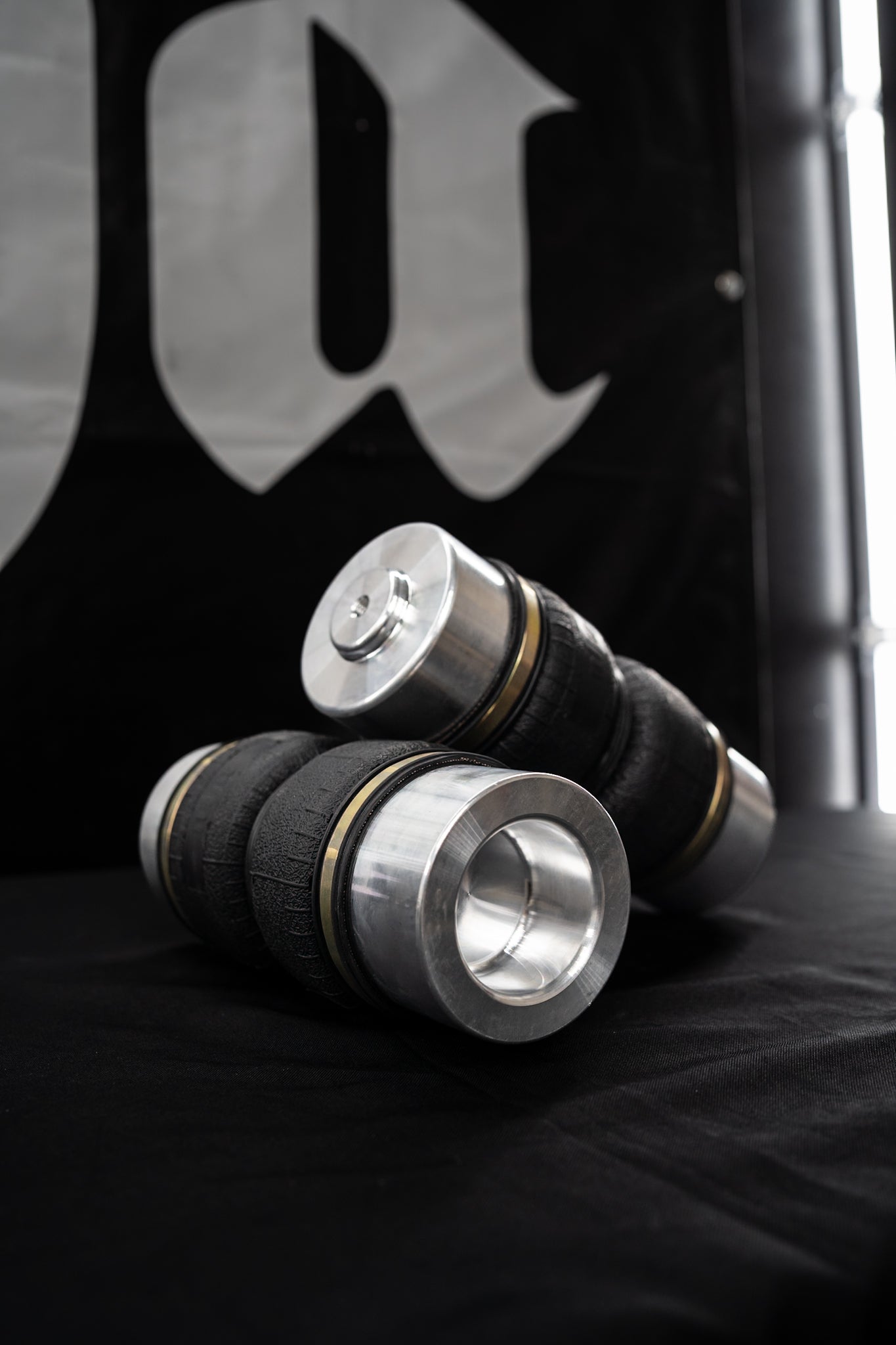 MERCEDES E CLASS W124 (1985-1995) NHAIR STRUTS