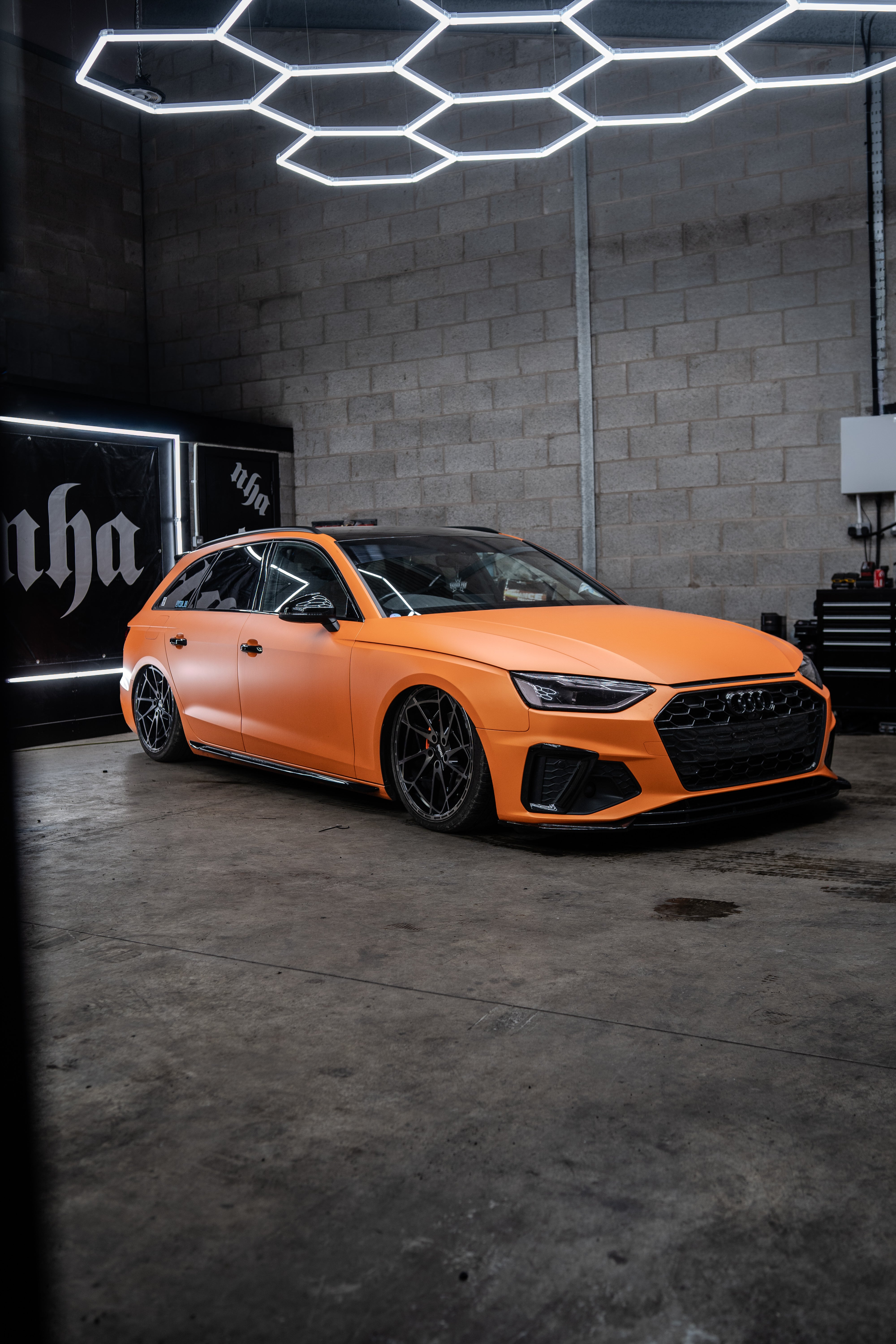 A4 AVANT B9 NHAIR STRUTS