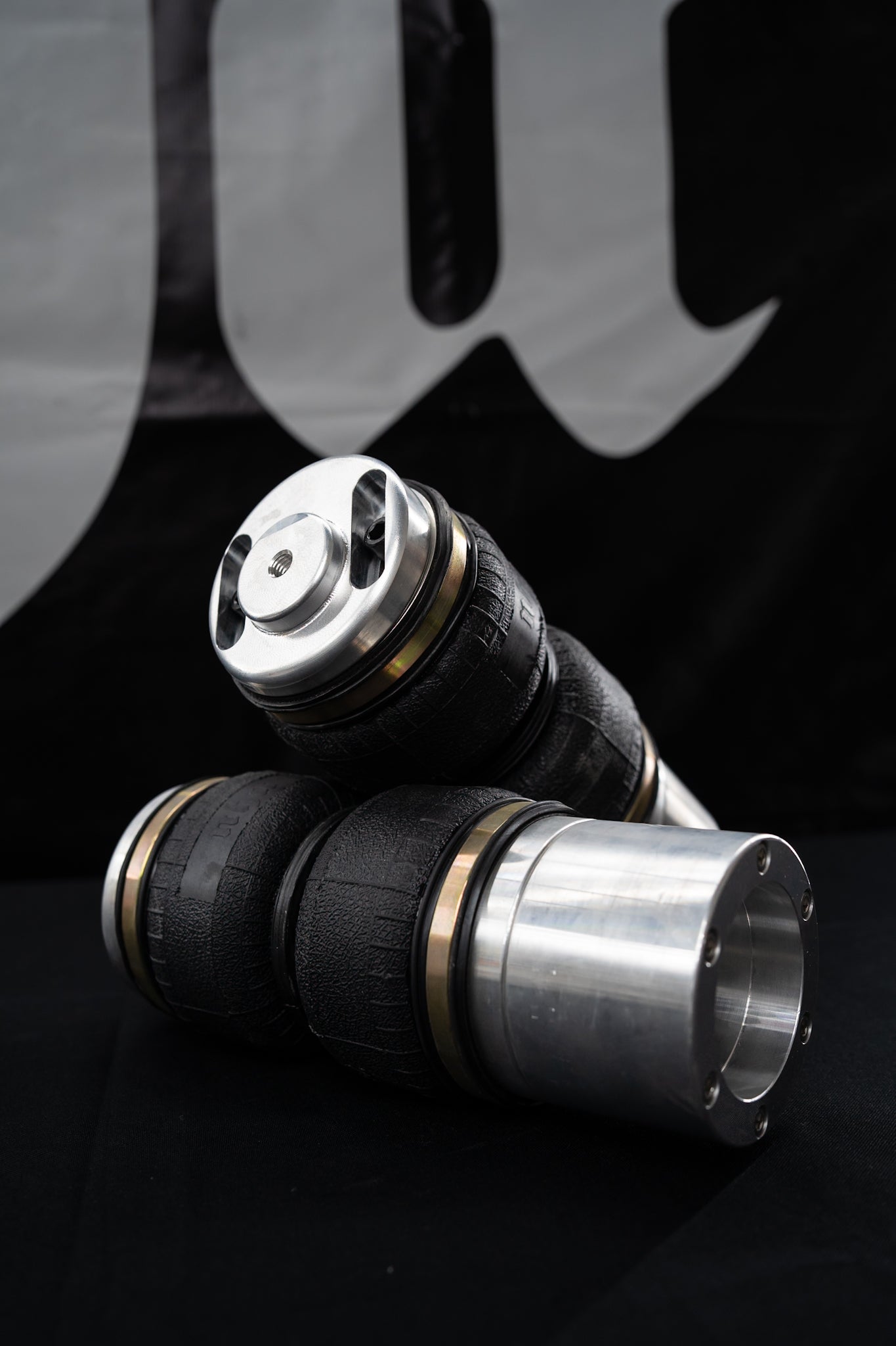 MERCEDES E CLASS W124 (1985-1995) NHAIR STRUTS