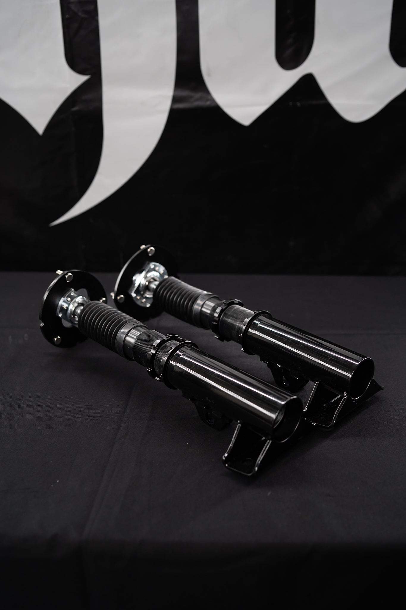 MERCEDES E CLASS W124 (1985-1995) NHAIR STRUTS