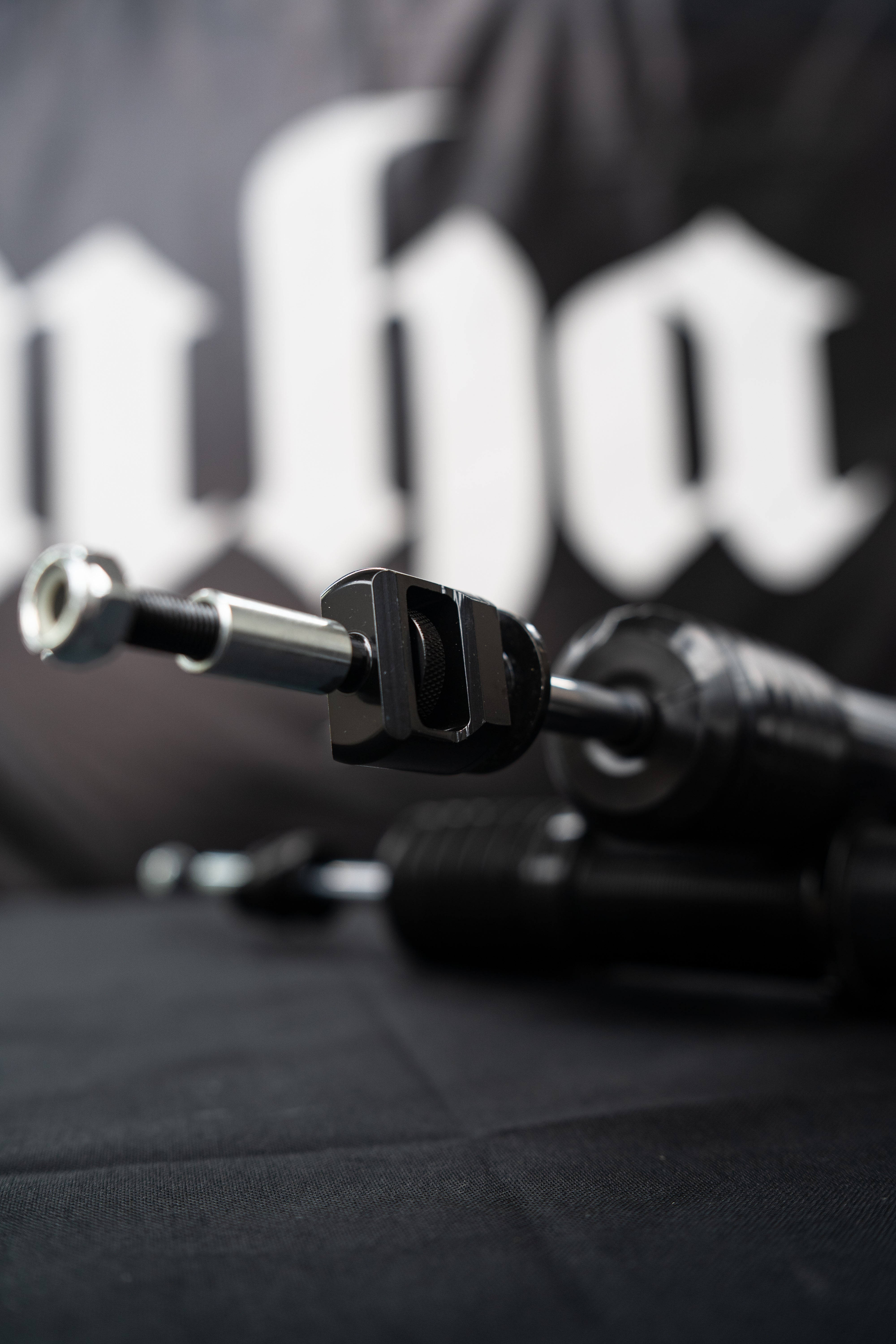 A4 AVANT B9 NHAIR STRUTS