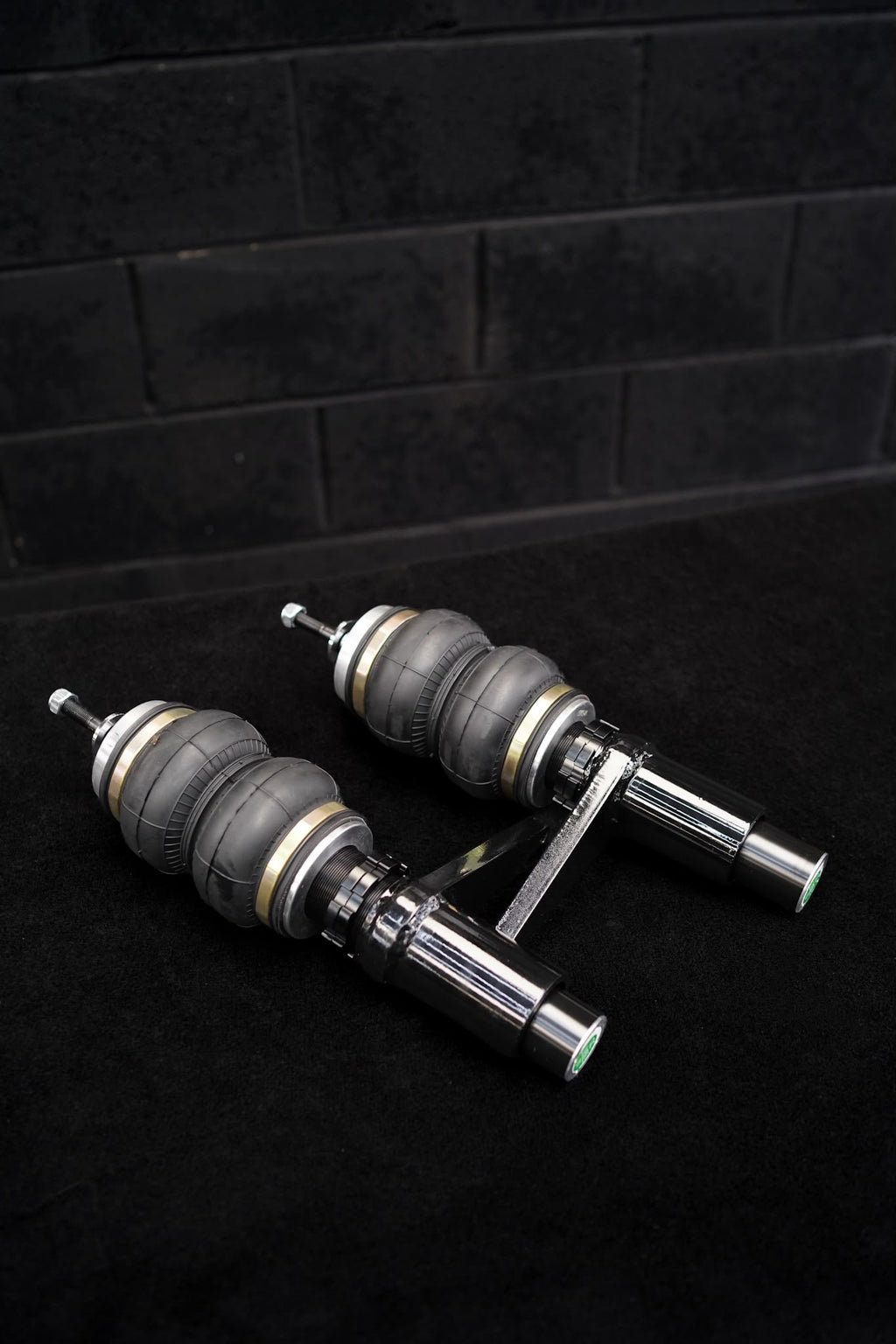 VOLKSWAGEN POLO MK2 NHAIR STRUTS (FRONT ONLY)